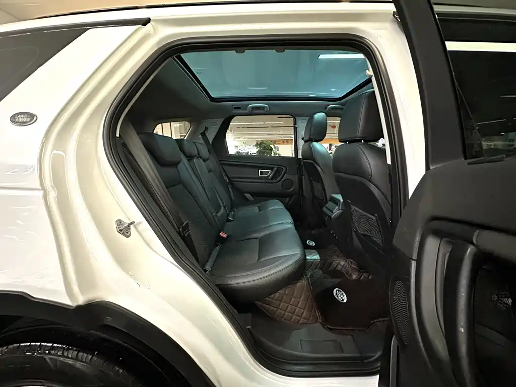 Land Rover Discovery Sport 2018 — фото 20