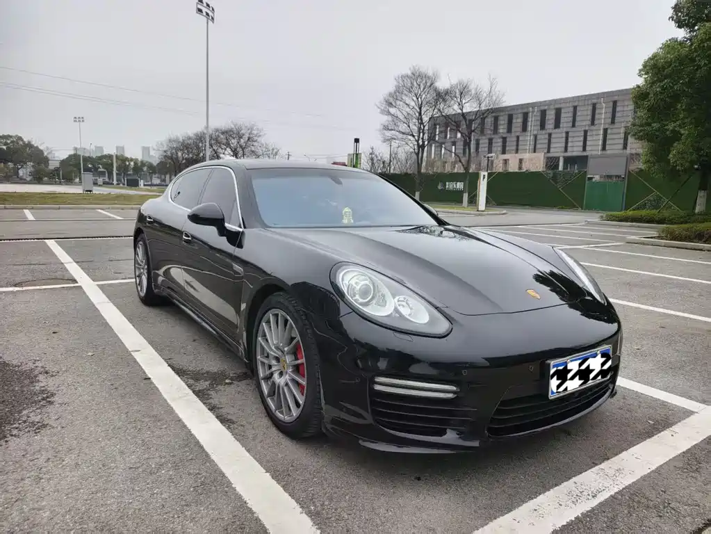Porsche Panamera 2015 — фото 1