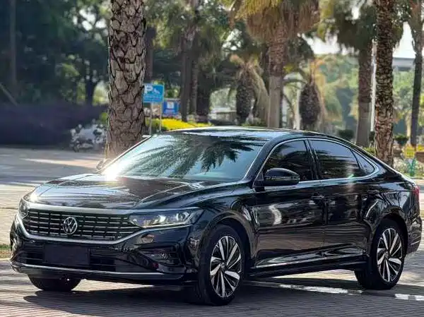 Volkswagen Passat 2022