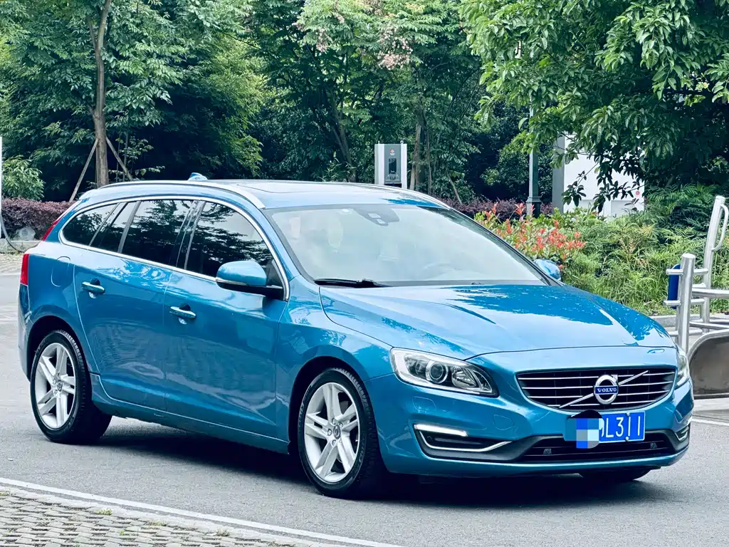 Volvo V60 2013 — фото 4