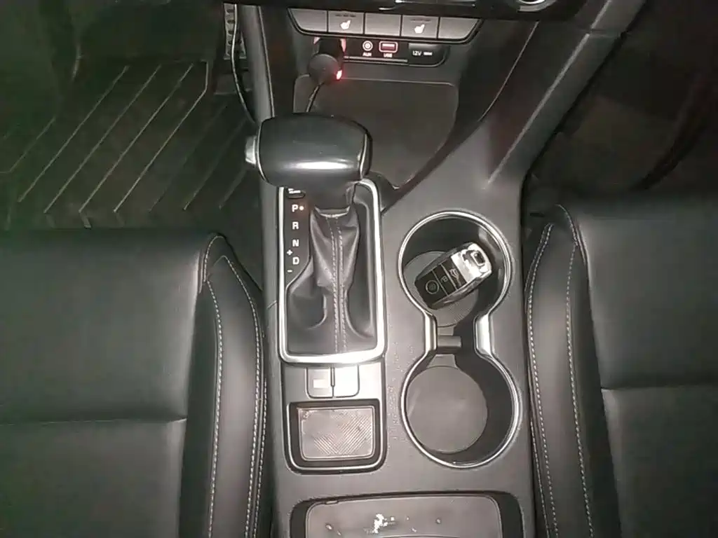 Kia KX5 2017 — фото 14