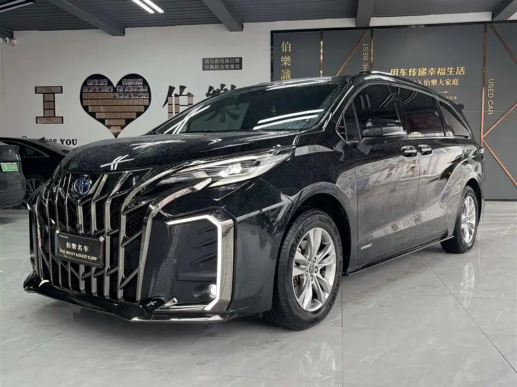 Toyota Sienna 2023