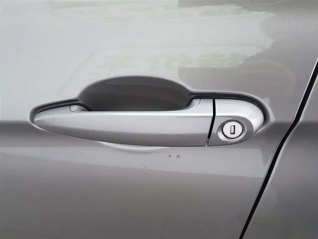 BMW 3 Series 2016 — фото 18
