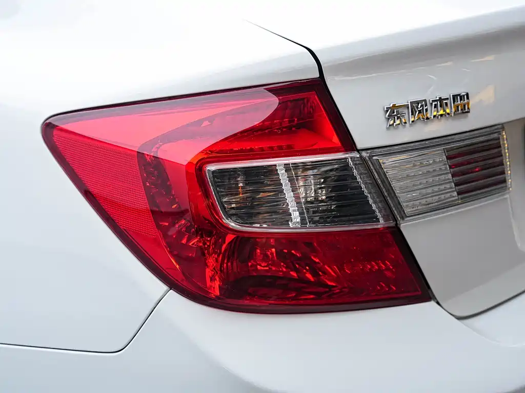 Honda Civic 2013 — фото 10