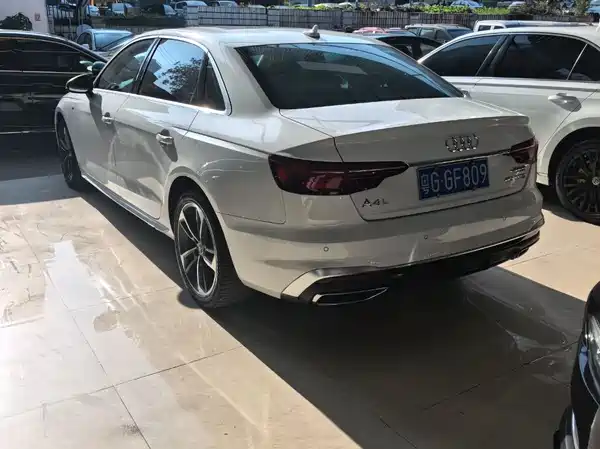 Audi A4L 2022