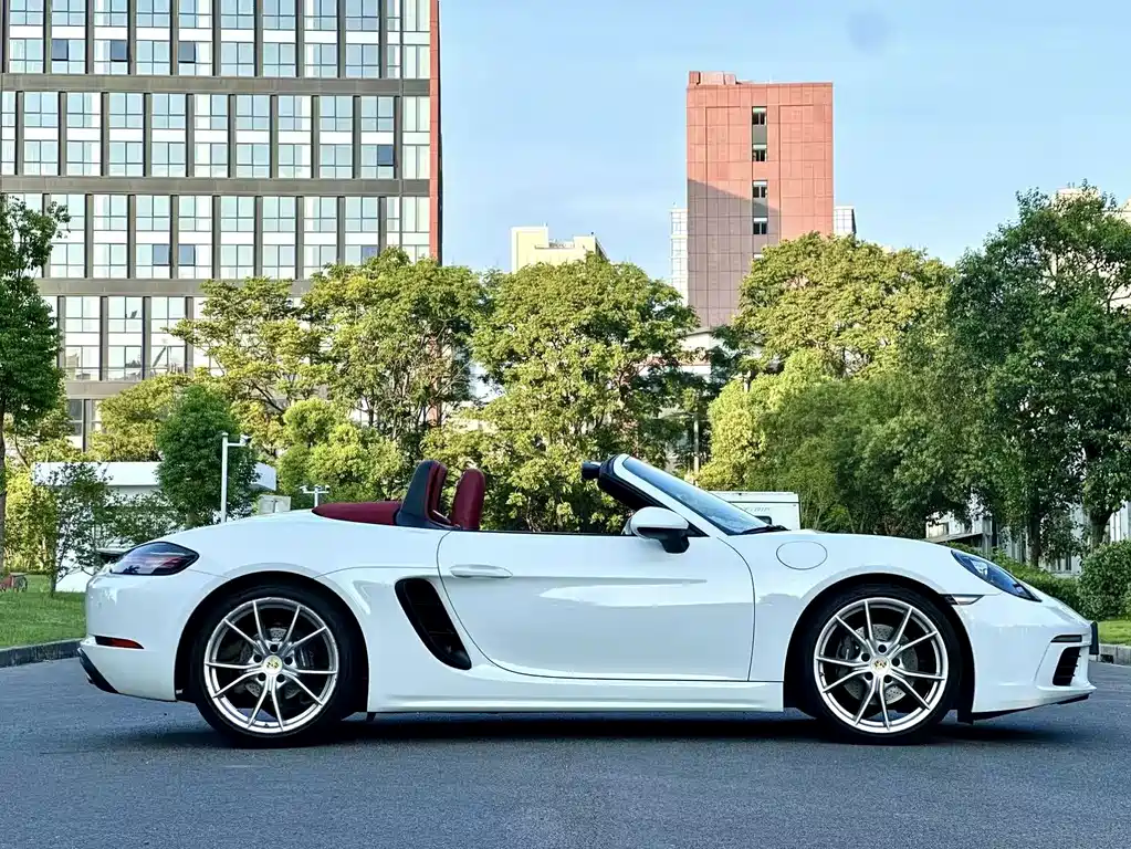 Porsche 718 2022 — фото 13