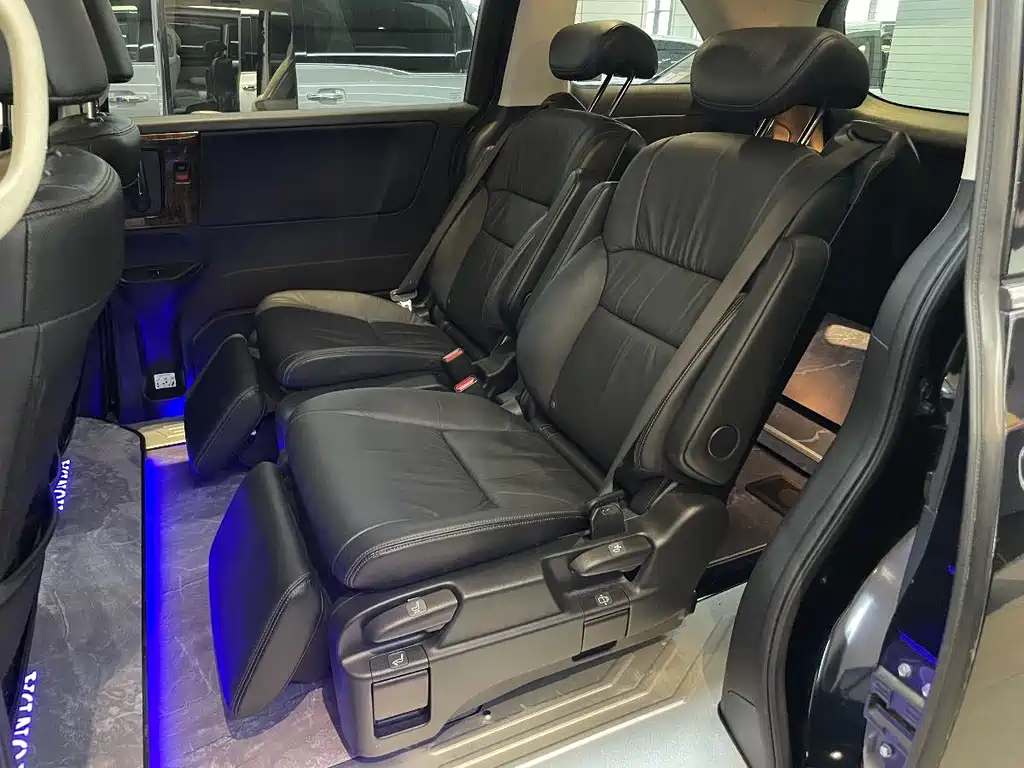Honda Odyssey 2016 — фото 11