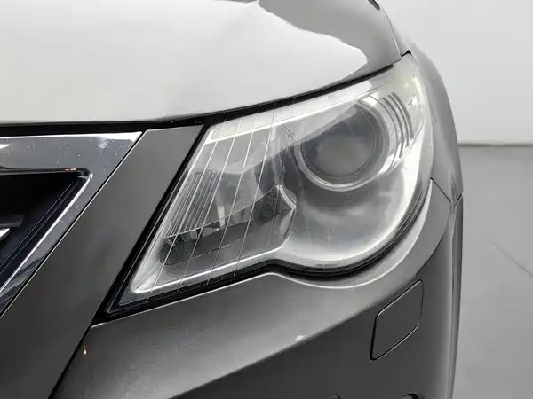 Volkswagen CC 2011