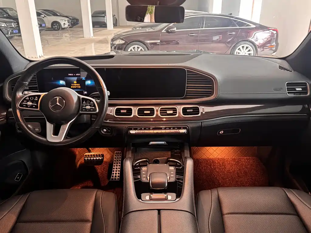 Mercedes-Benz GLS 2023 — фото 9