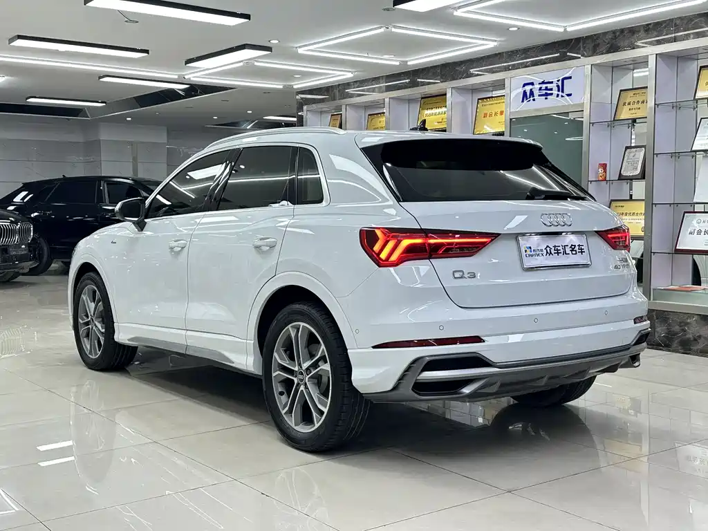 Audi Q3 2023 — фото 6