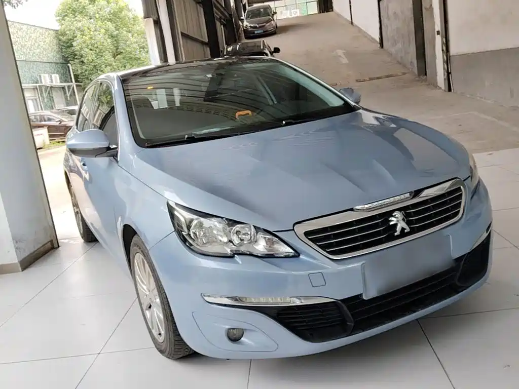 Peugeot 308S 2015 — фото 4