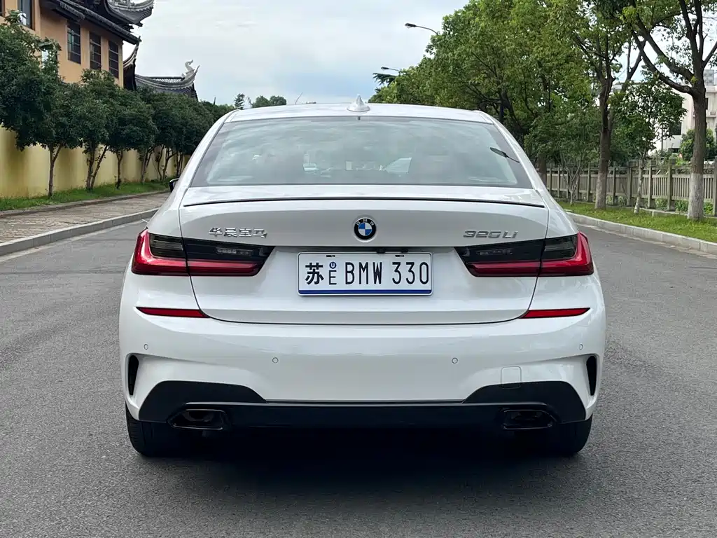 BMW 3 Series 2021