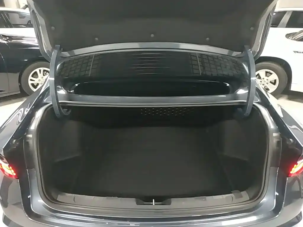 Geely Xingrui 2021 — фото 19