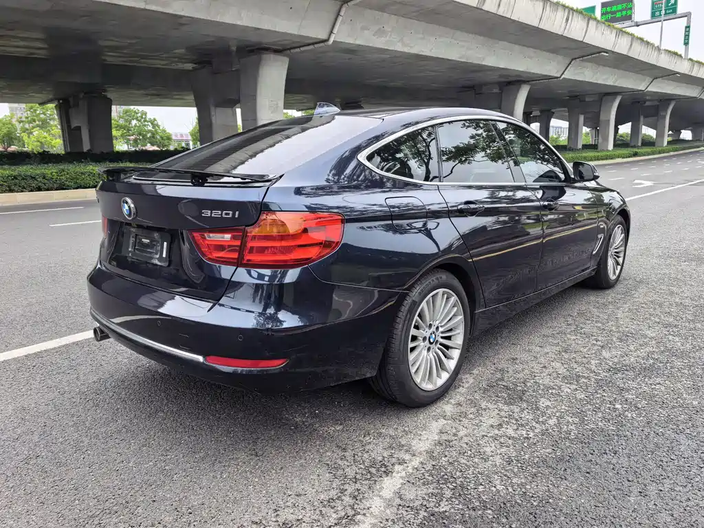 BMW 3 Series GT 2016 — фото 19
