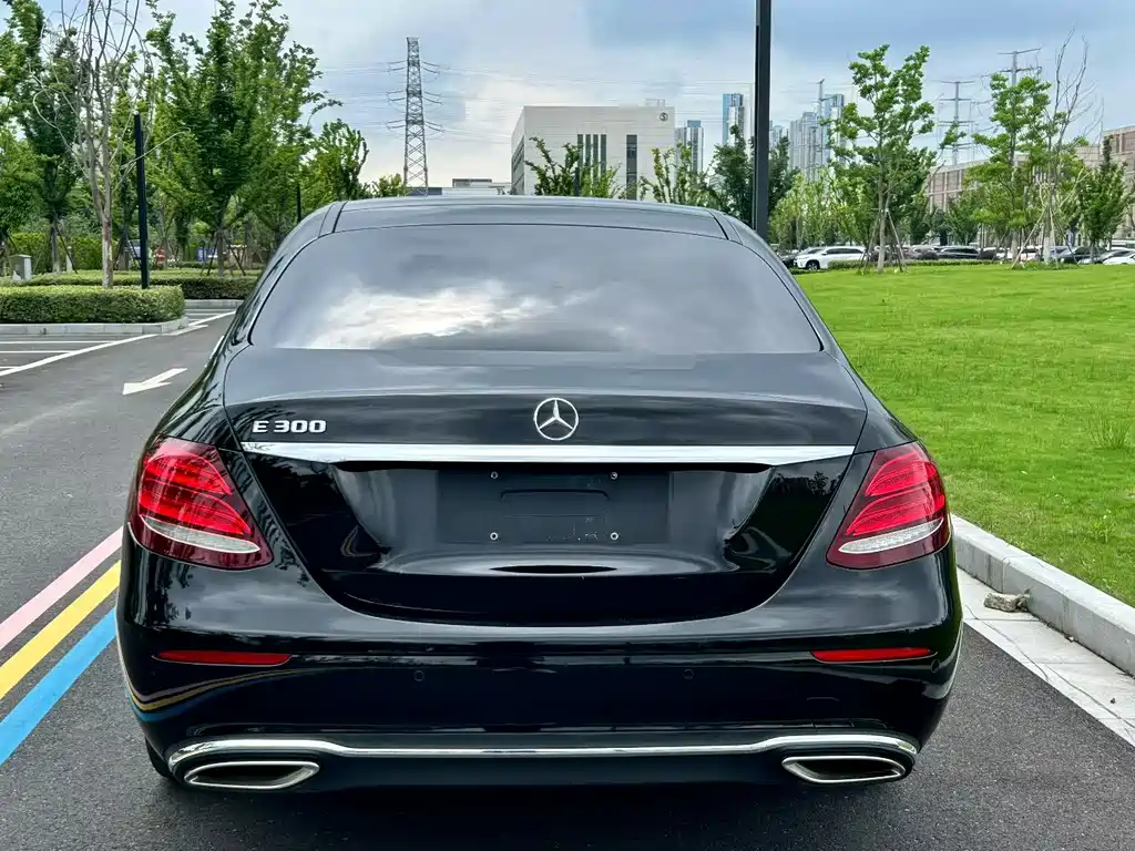 Mercedes-Benz E-Class 2020 — фото 8