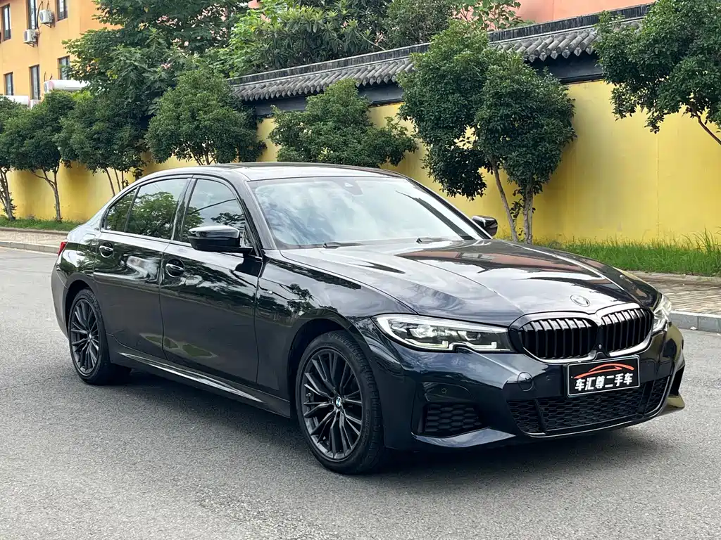 BMW 3 Series 2021