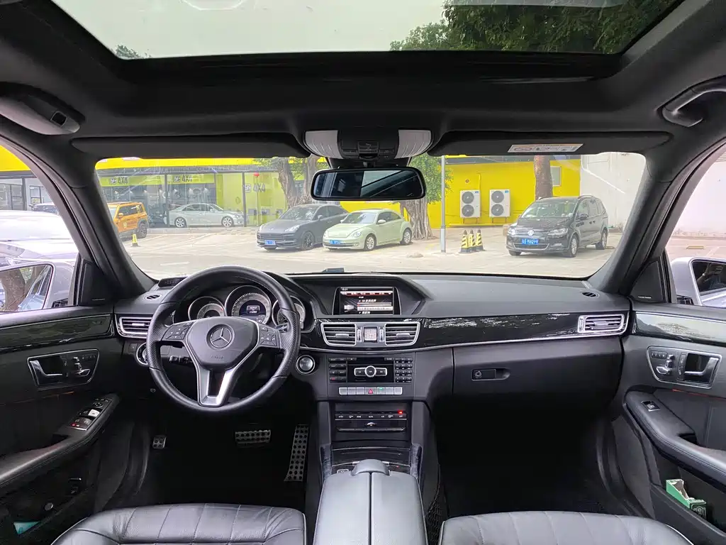 Mercedes-Benz E-Class 2015 — фото 4