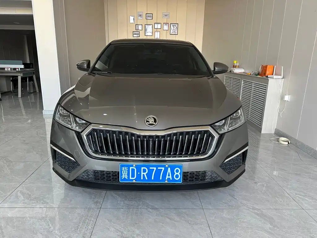 Skoda Octavia 2022 — фото 2