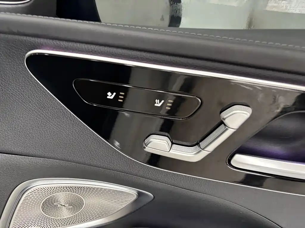 Mercedes-Benz C-Class 2025 — фото 27