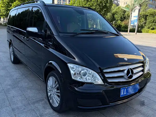Mercedes-Benz Viano 2013