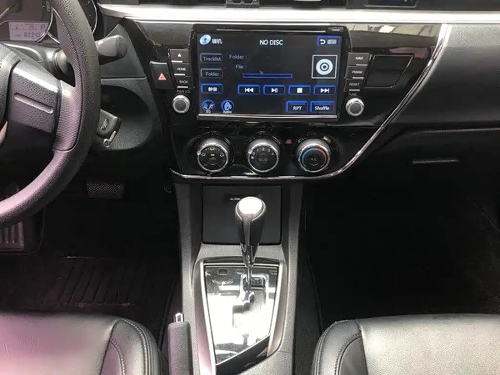 Toyota Corolla 2016 — фото 10