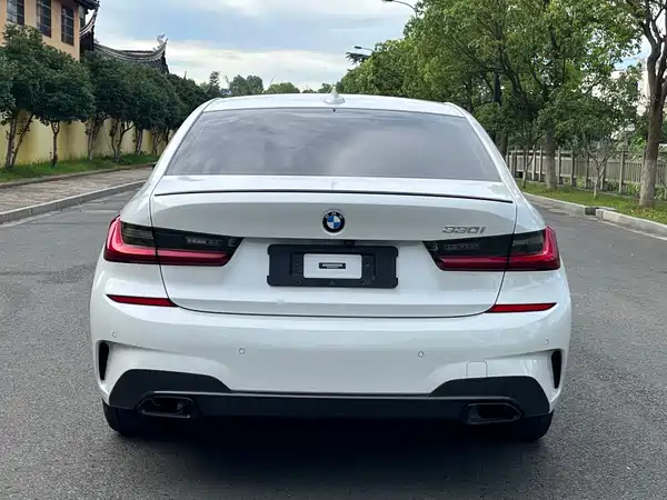 BMW 3 Series 2022