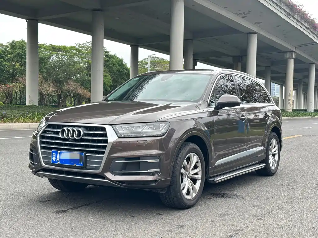 Audi Q7 2018 — фото 1