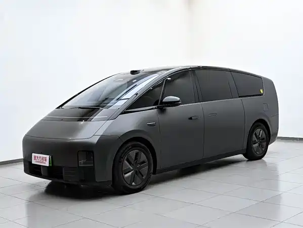 Li Auto MEGA 2025