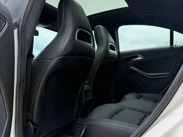 Mercedes-Benz CLA 2018