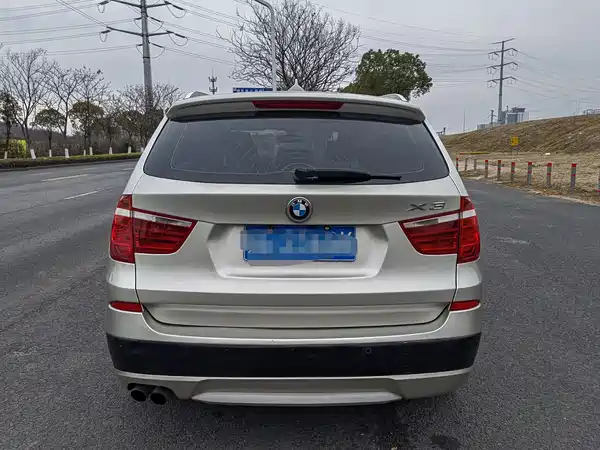 BMW X3 2011