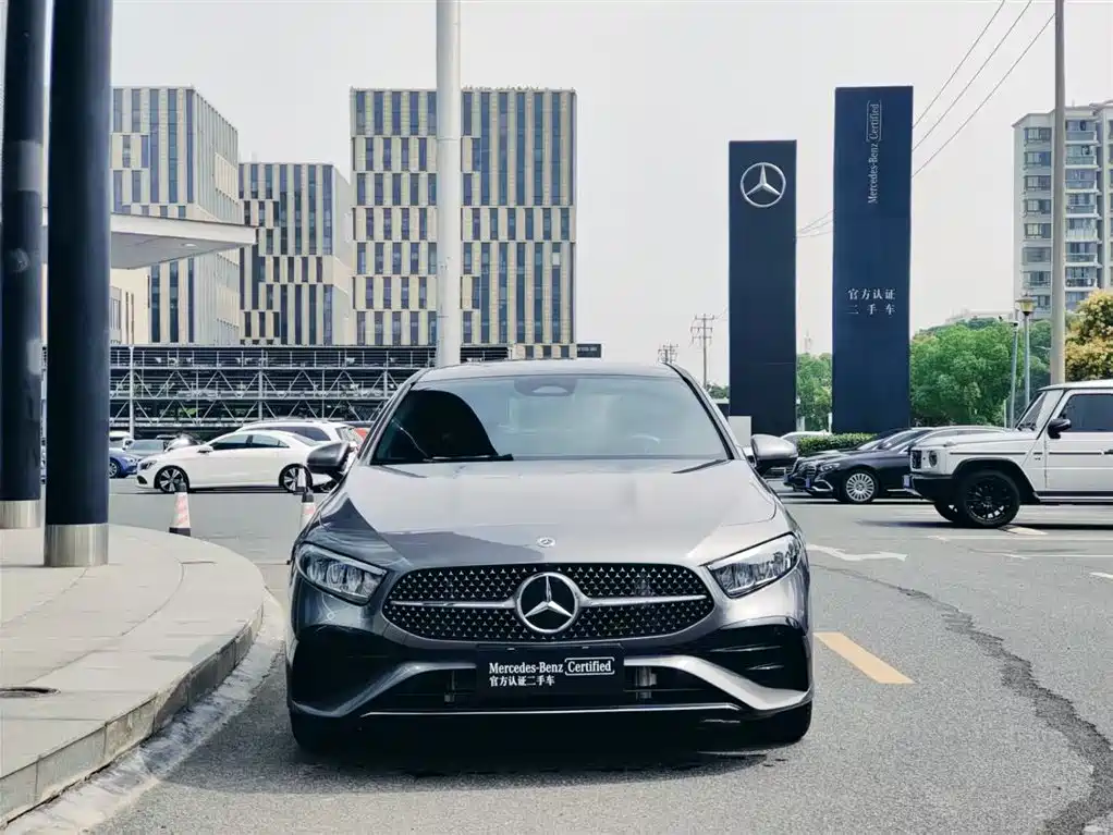 Mercedes-Benz A-Class 2024 — фото 2