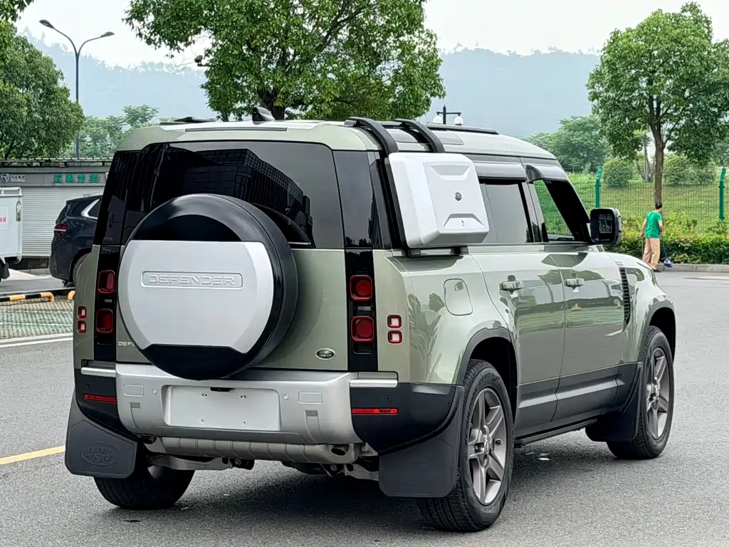 Land Rover Defender 2020 — фото 3