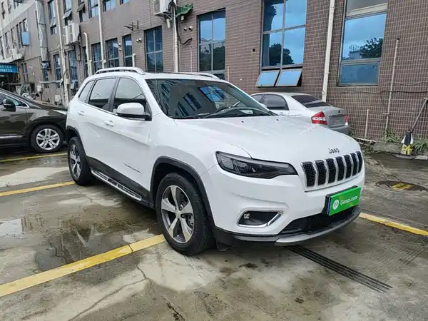 Jeep Cherokee 2021