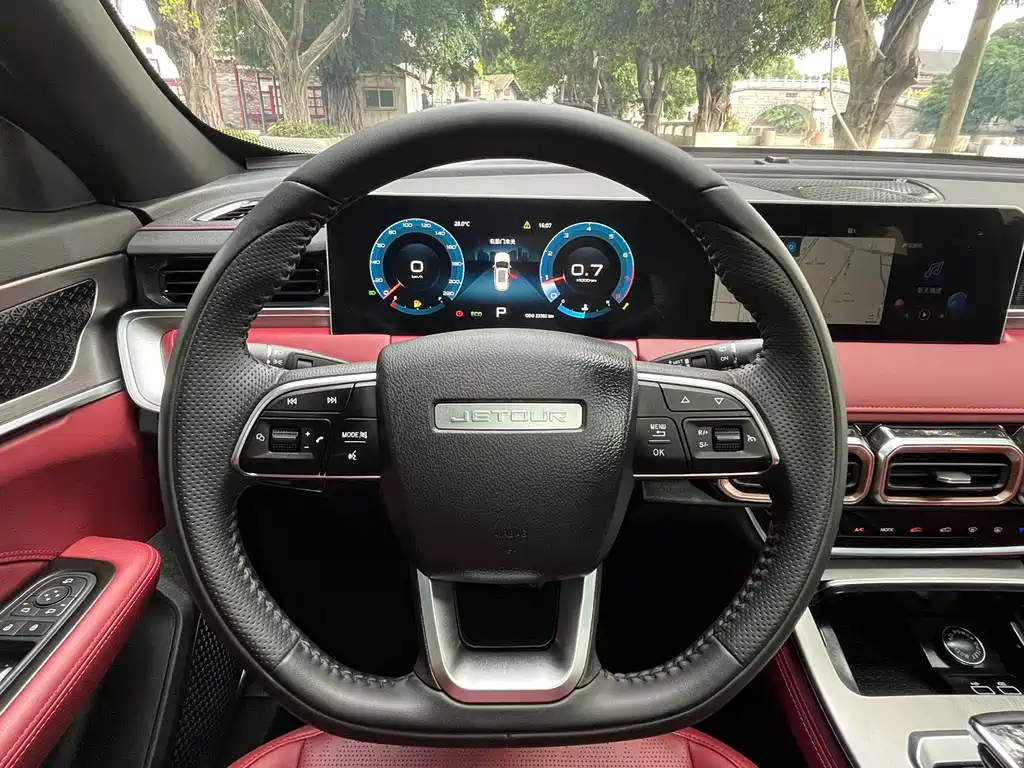 Jetour X70 PLUS 2025 — фото 12