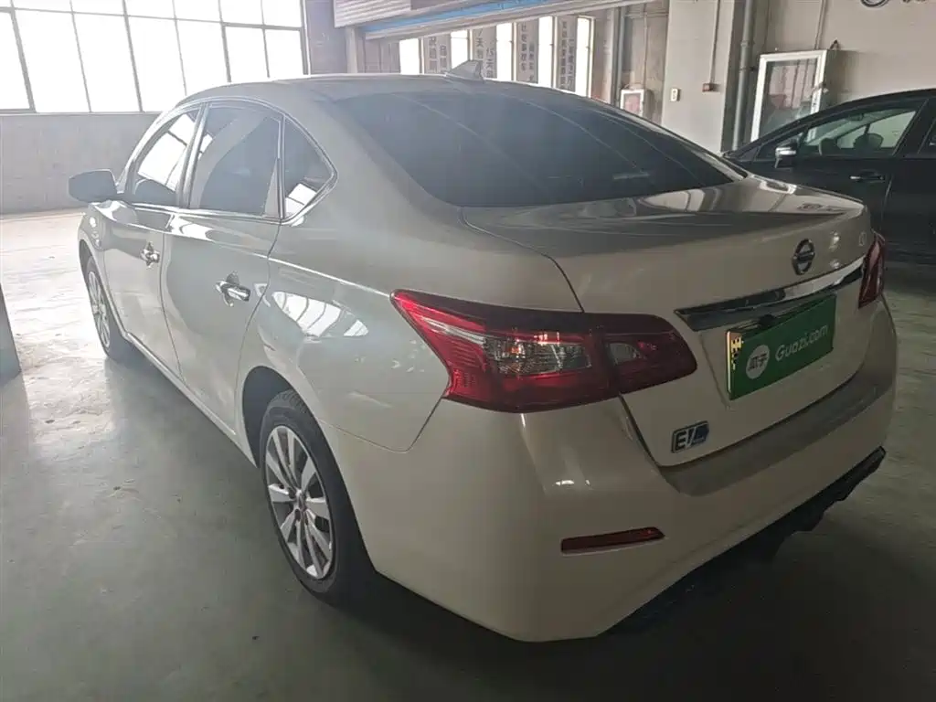 Nissan Sylphy EV 2019 — фото 5
