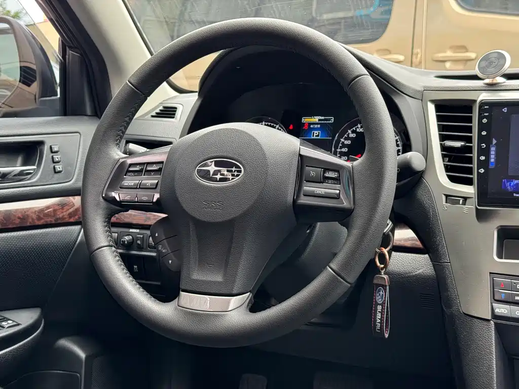 Subaru Outback 2013 — фото 25
