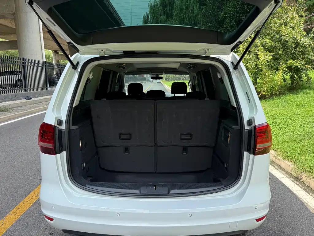 Volkswagen Sharan 2016 — фото 21