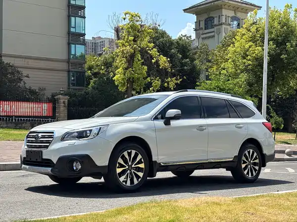 Subaru Outback 2015