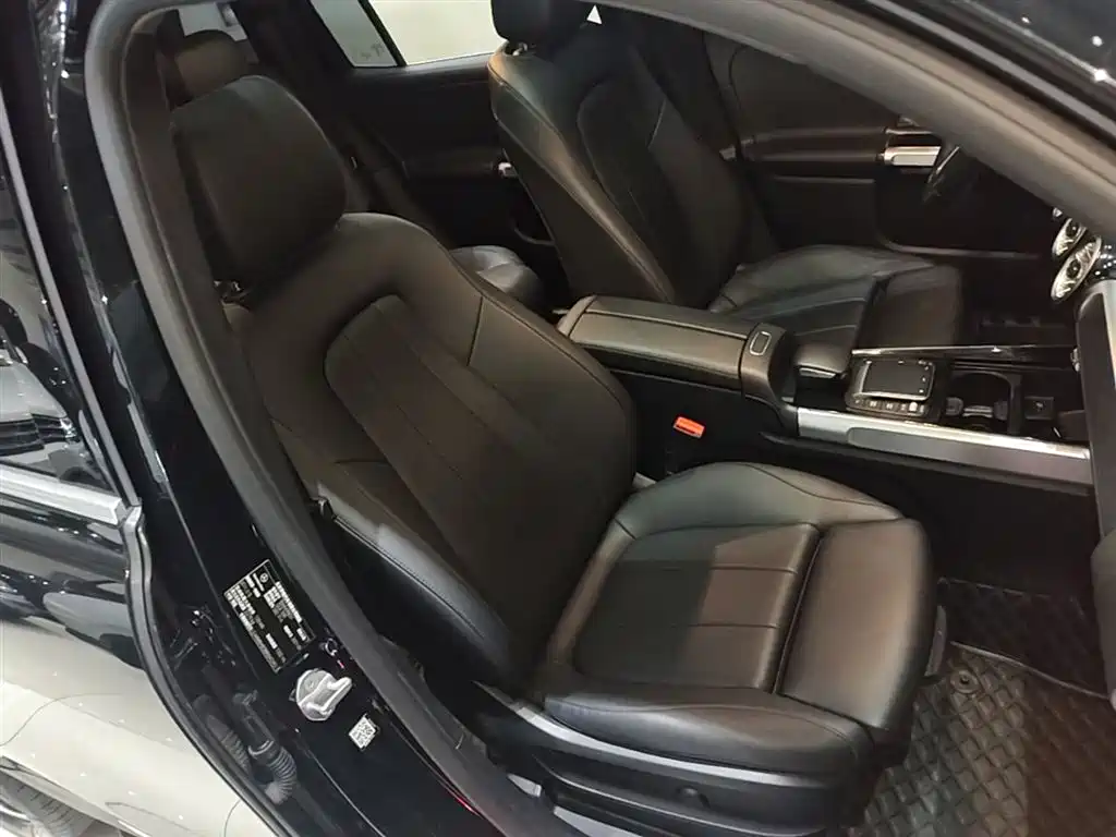 Mercedes-Benz GLB 2022 — фото 25