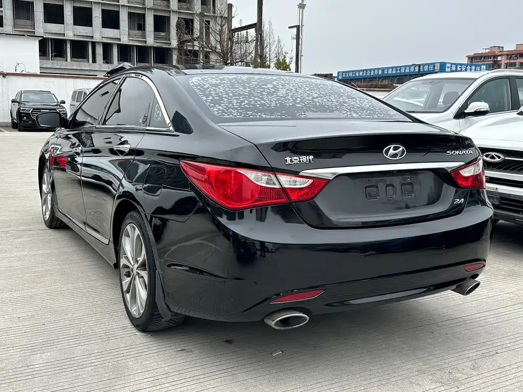 Hyundai Sonata 2014 — фото 10