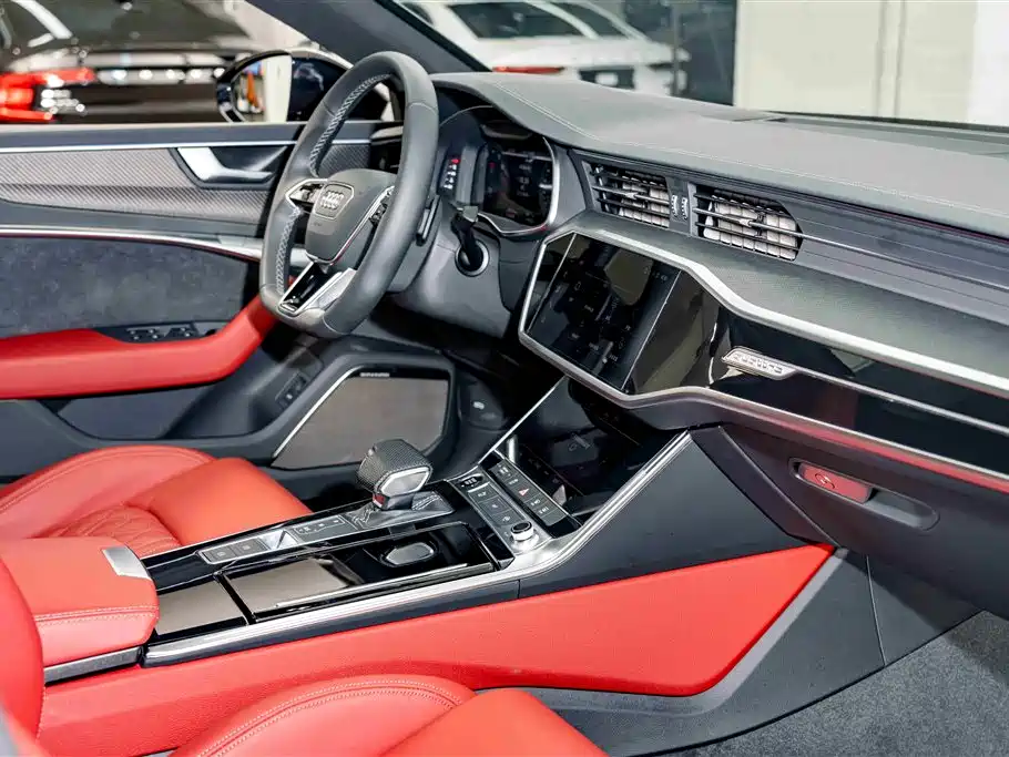 Audi A7L 2024 — фото 18