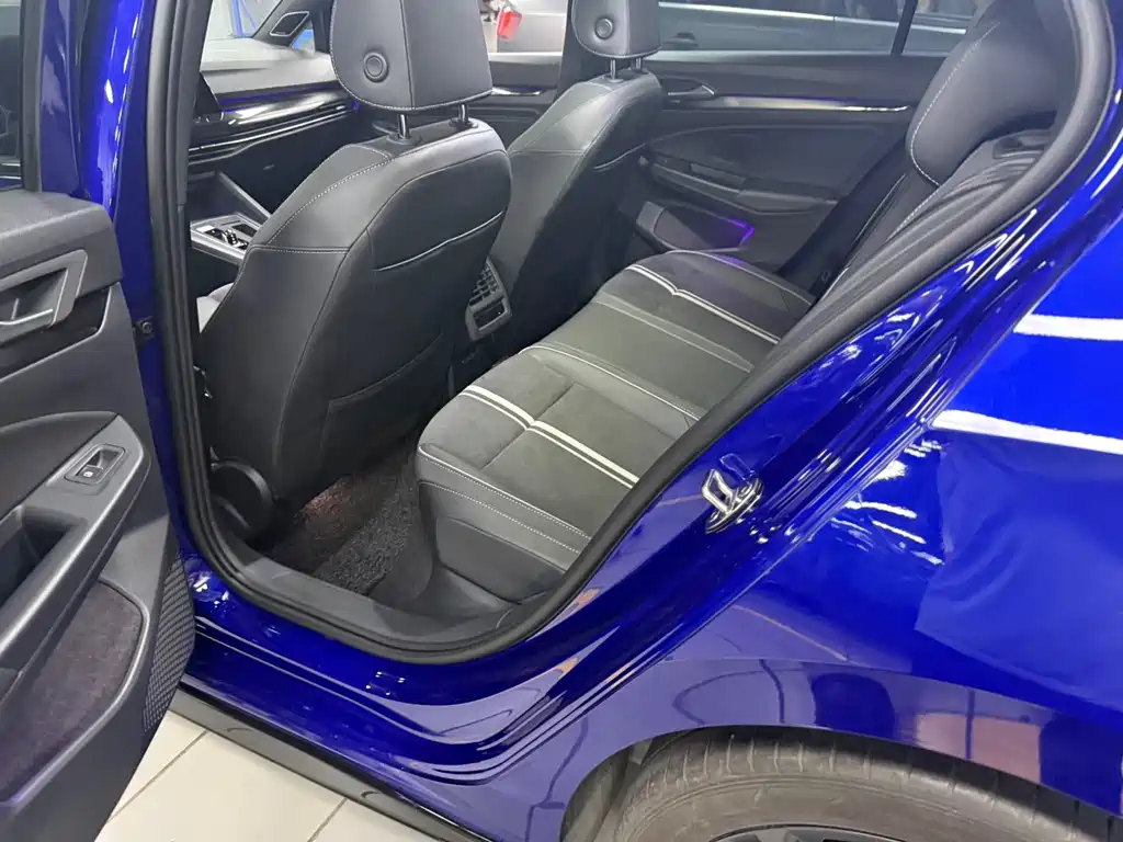 Volkswagen Golf 2022