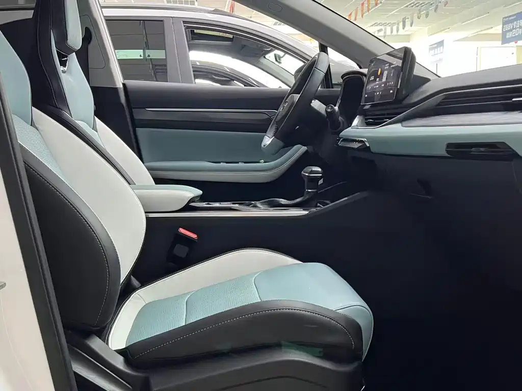 Geely Emgrand S 2022 — фото 18