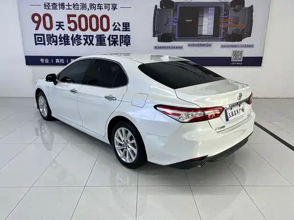 Toyota Camry 2021
