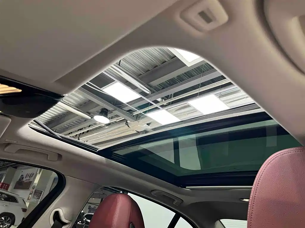 BMW 3 Series 2023 — фото 15