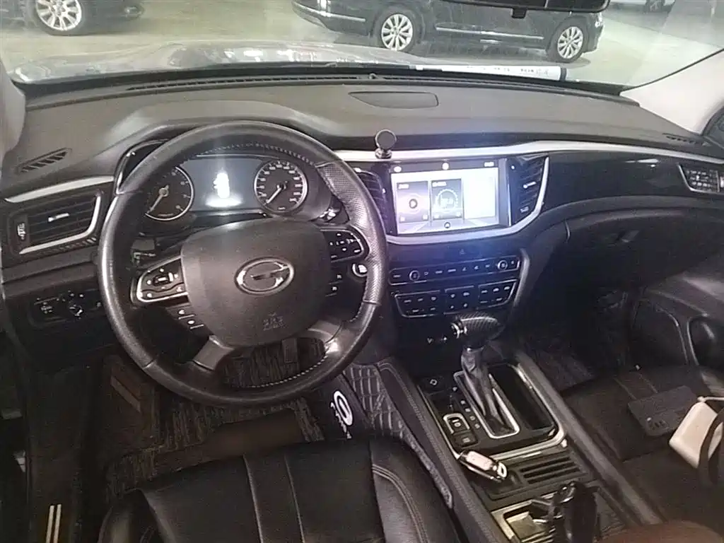 GAC Motor Trumpchi GS7 2018 — фото 10