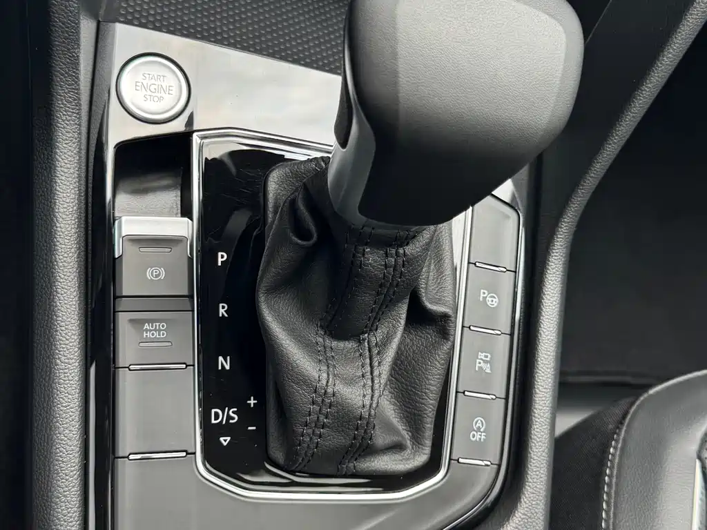 Volkswagen Tiguan L 2024 — фото 19