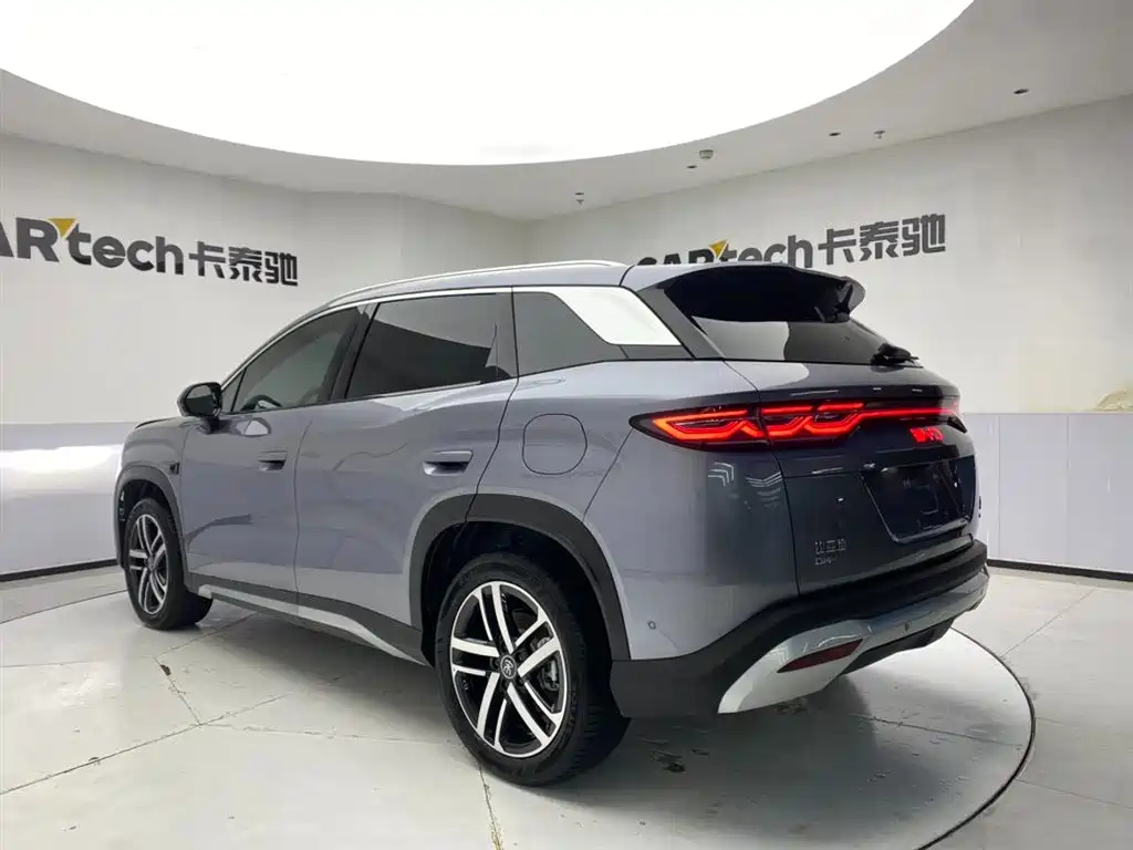 BYD L DM-i 2026 — фото 7