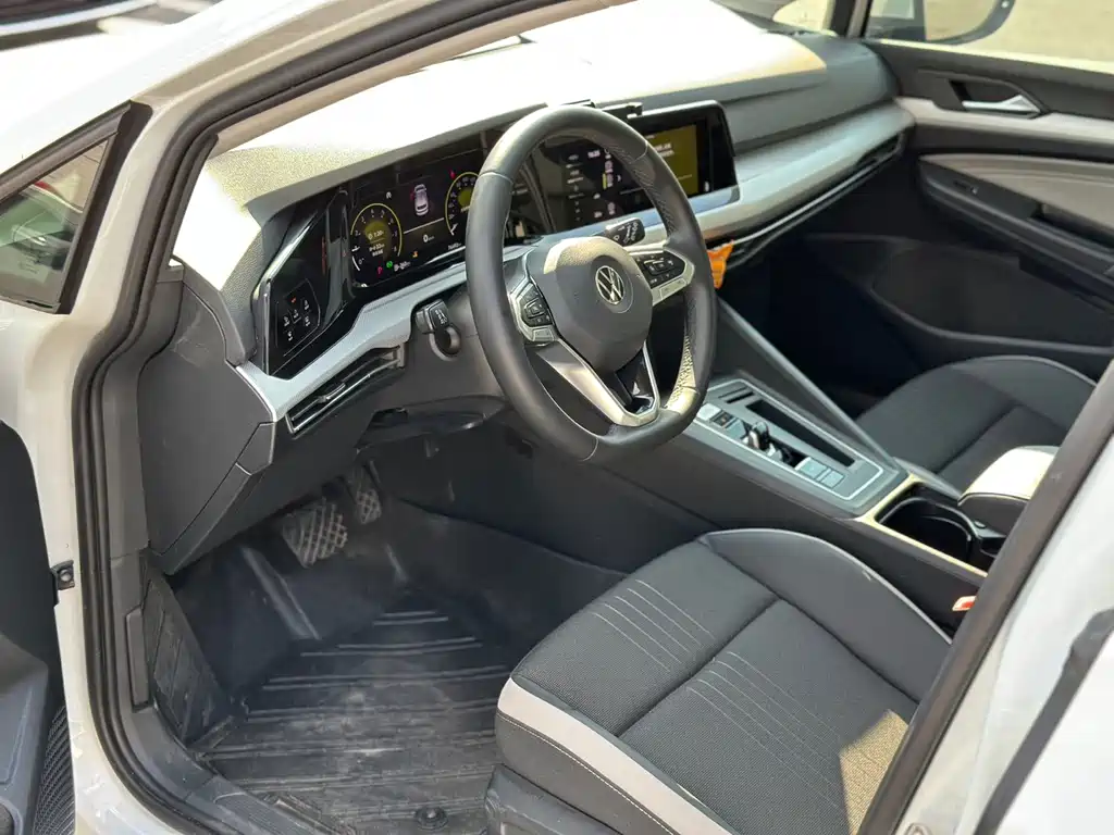 Volkswagen Golf 2022
