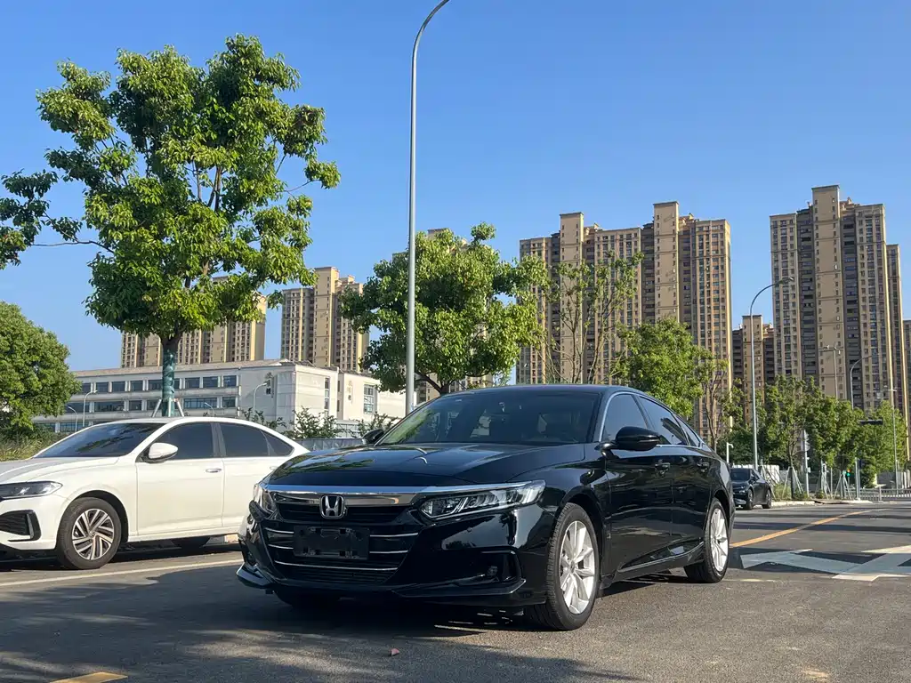 Honda Accord 2022 — фото 1
